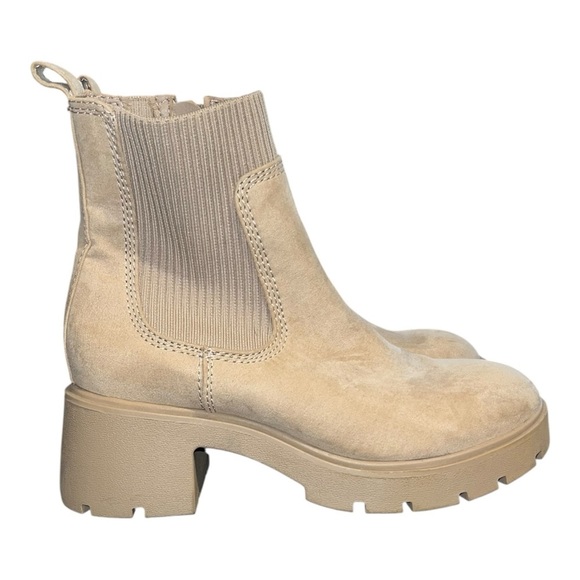 🟠No Boundaries Bone Chelsea Boots – Size 8 - Picture 2 of 10